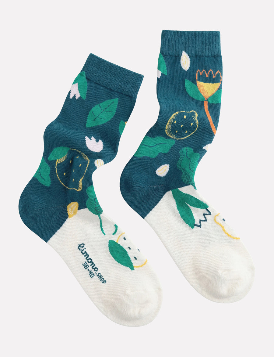 Limono Lemonheads Black illustrated socks design with lemons, leaves and tulip flowers