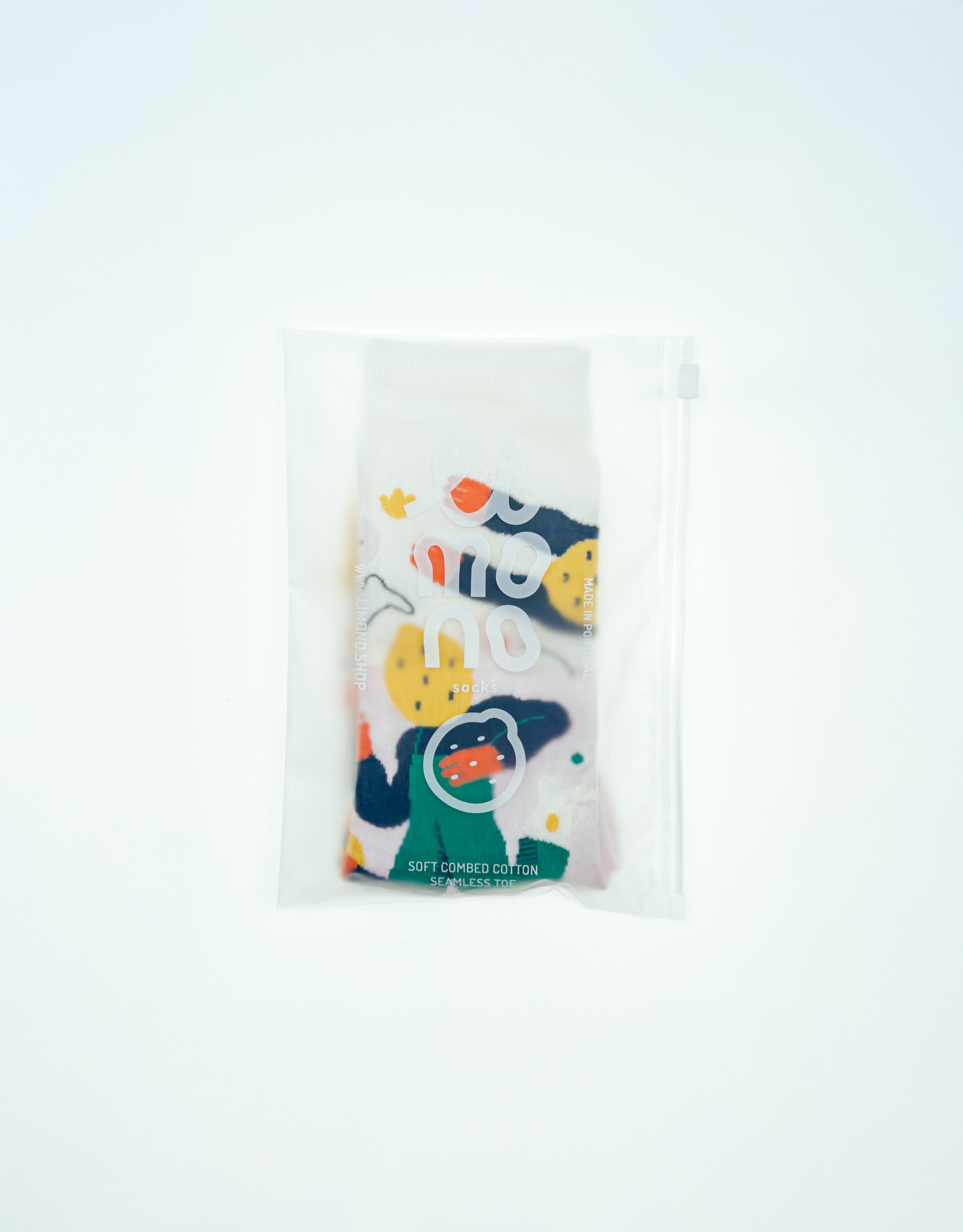 Limono Socks Lemonheads collection. Illustrated socks on trend made in Portugal. Organic combed cotton 