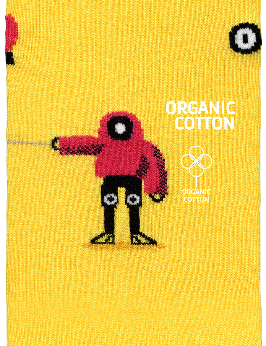 Limono Robots Day Yellow socks jacquard knit macro with fencing robot and vinyl disc motifs